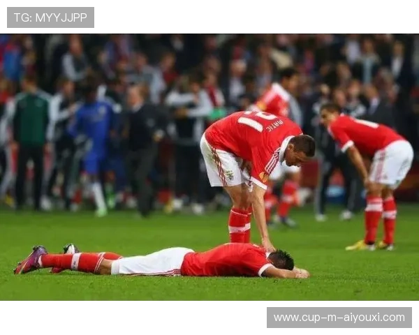 囧帅若坚持防守反击，球队距离冠军更近一步