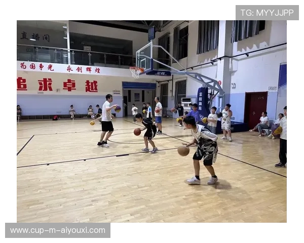 2026年篮球联赛青训营家长参与项目规范化推行，青少年篮球训练营的简介